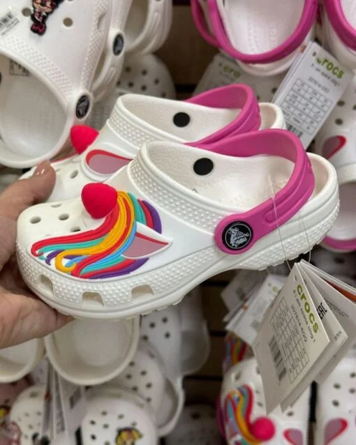 buy crocs liquidation pallets