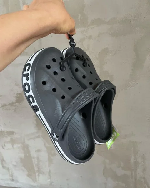 buy crocs liquidation pallets