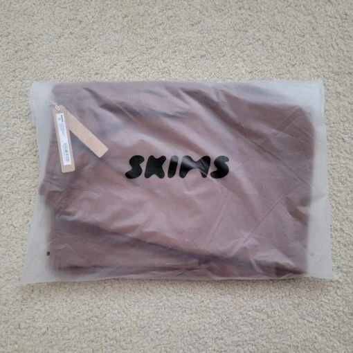 buy skims wholesale clothing pallets