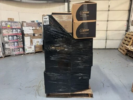pallets de computadoras y electrónicos