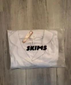 skims wholesale clothing pallets